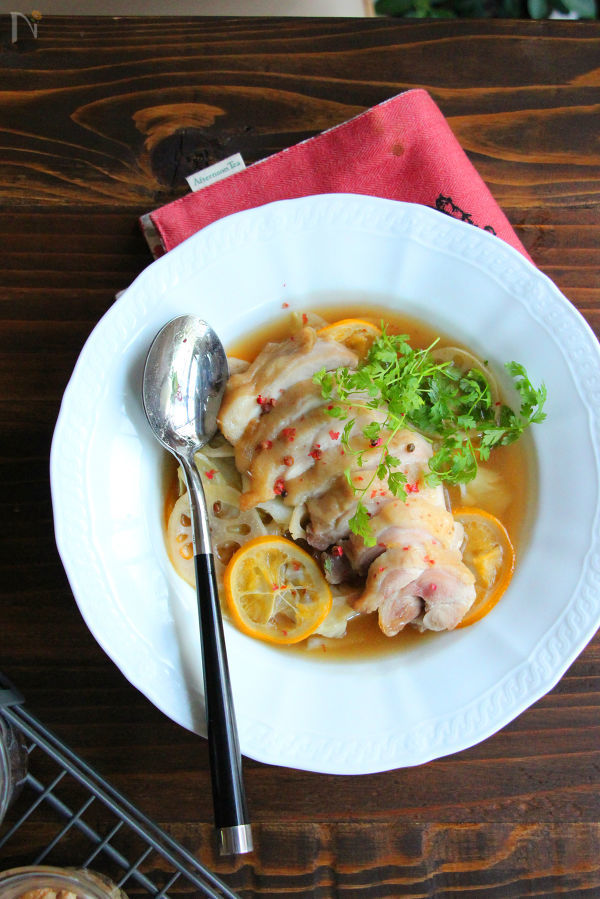 レンジでつくれるごちそうレシピ！鶏もも肉とキャベツのレモン蒸し