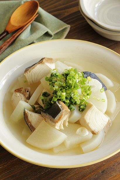 ブリと大根の白だしさっと煮 塩にんにく味