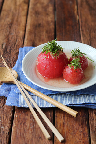 丸ごとトマトの冷たい白だしさっと煮