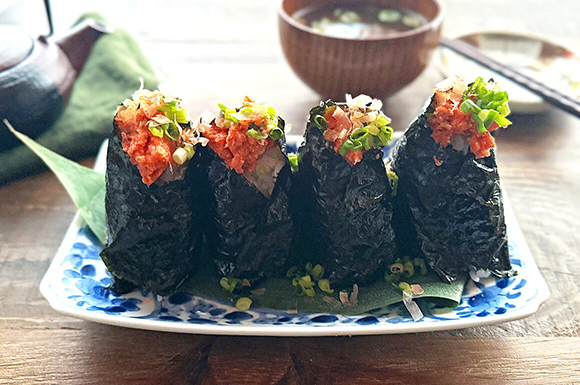 明太おかかのごちそうおにぎり