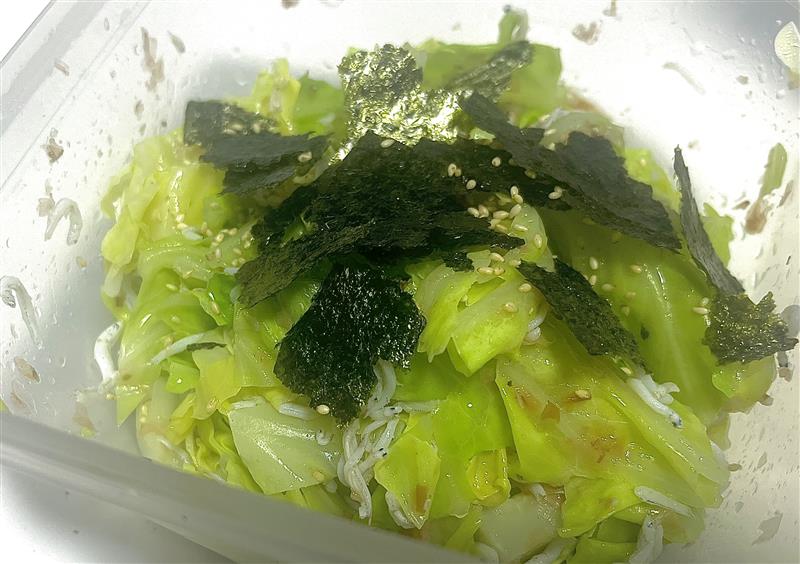 我が家の「春キャベツとしらすのうま味サラダ」